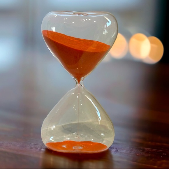 Blown Glass Double Heart Hour Glass - Picture 1 of 5